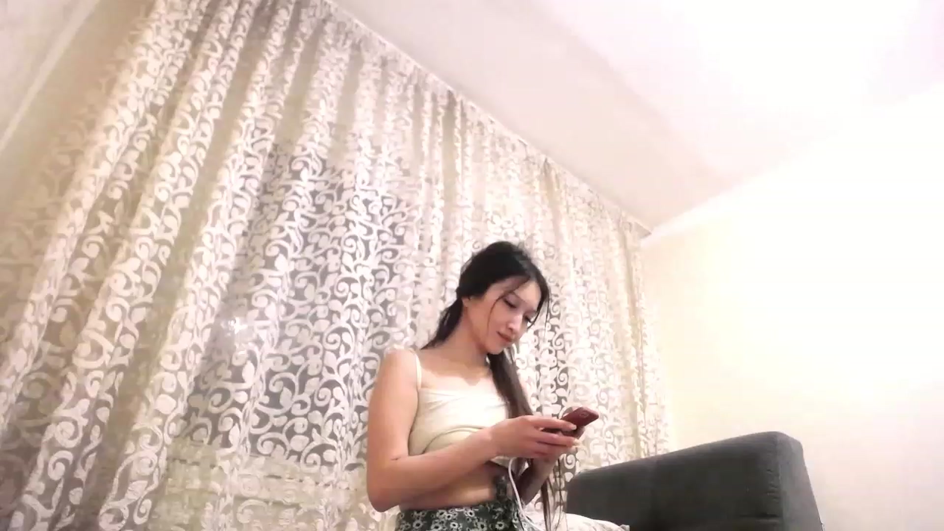 Gallery image thumbnail from Sophie_lee's myfreecams stream on, 03/17/2023, 20:04 image 5 of 20