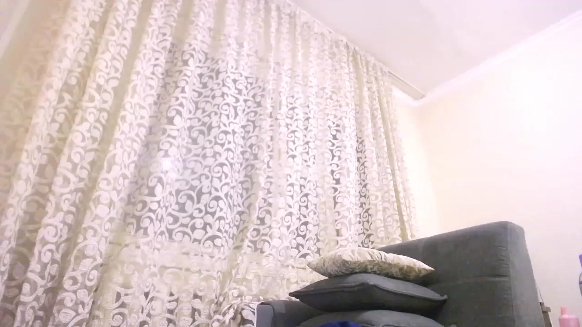 Gallery image thumbnail from Sophie_lee's myfreecams stream on, 04/17/2023, 19:09 image 19 of 20