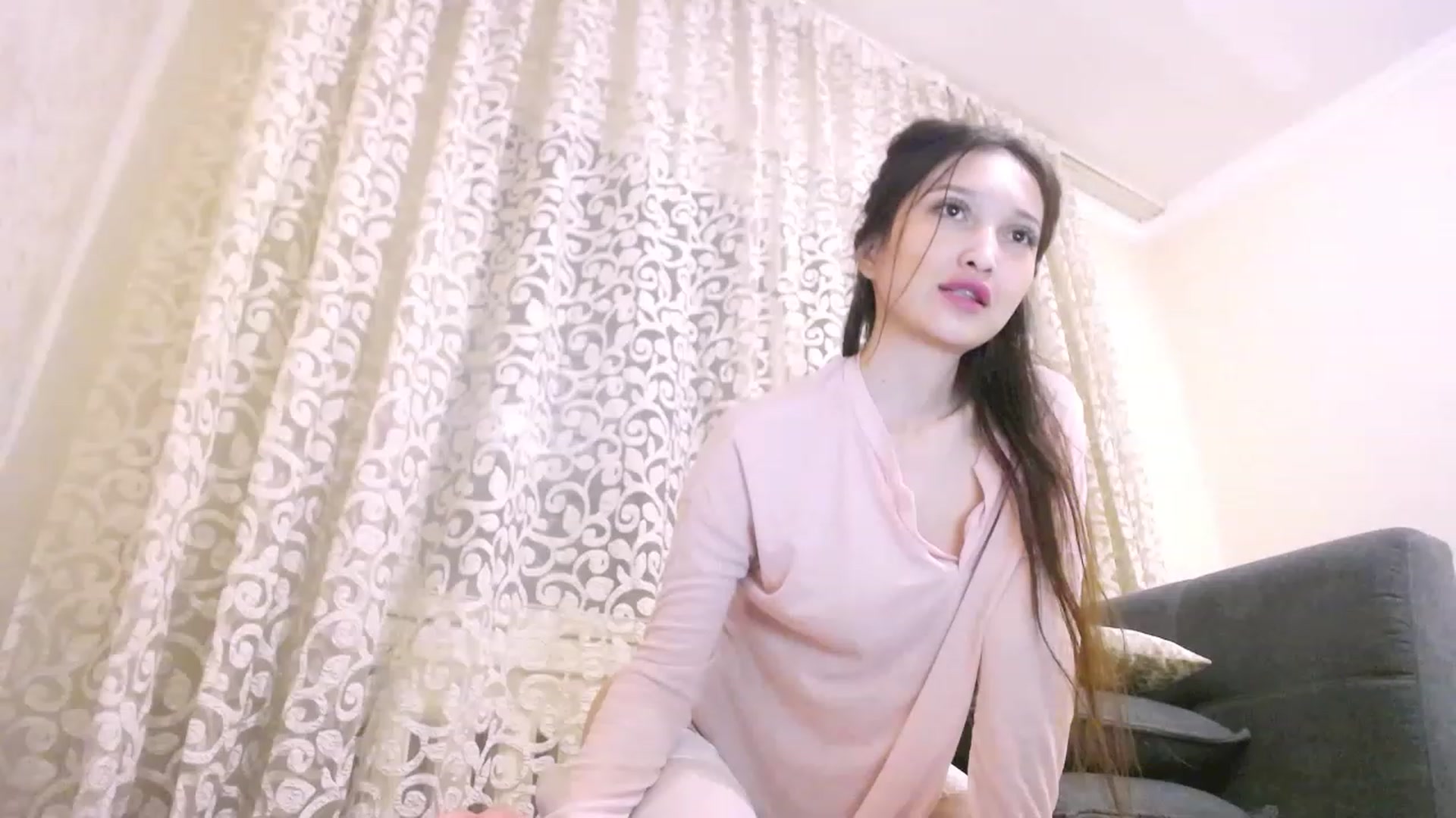 Gallery image thumbnail from Sophie_lee's myfreecams stream on, 04/17/2023, 19:09 image 17 of 20