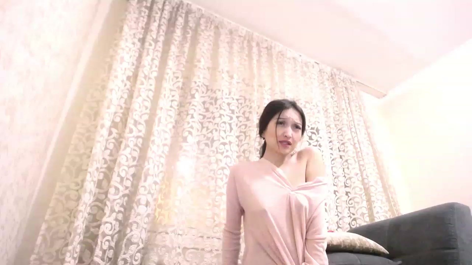 Gallery image thumbnail from Sophie_lee's myfreecams stream on, 04/21/2023, 07:34 image 11 of 20