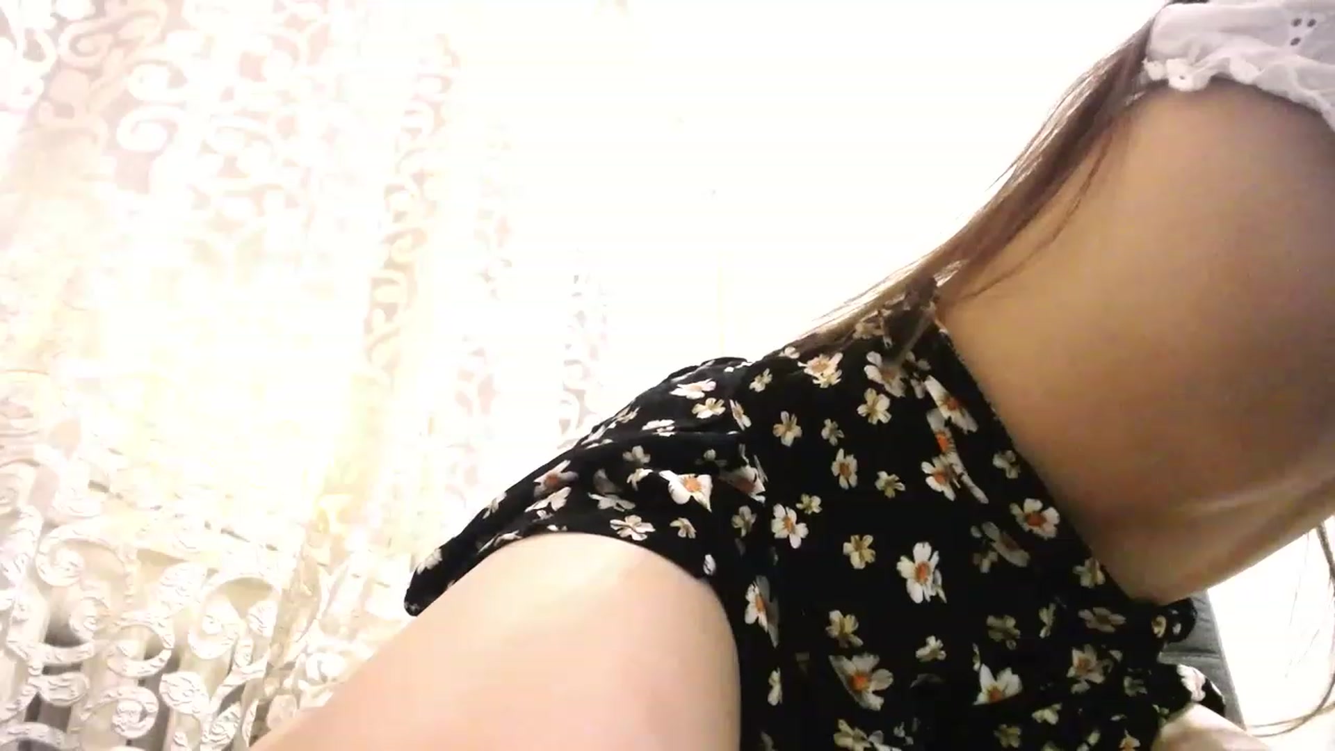 Gallery image thumbnail from Sophie_lee's myfreecams stream on, 05/16/2023, 08:08 image 4 of 20