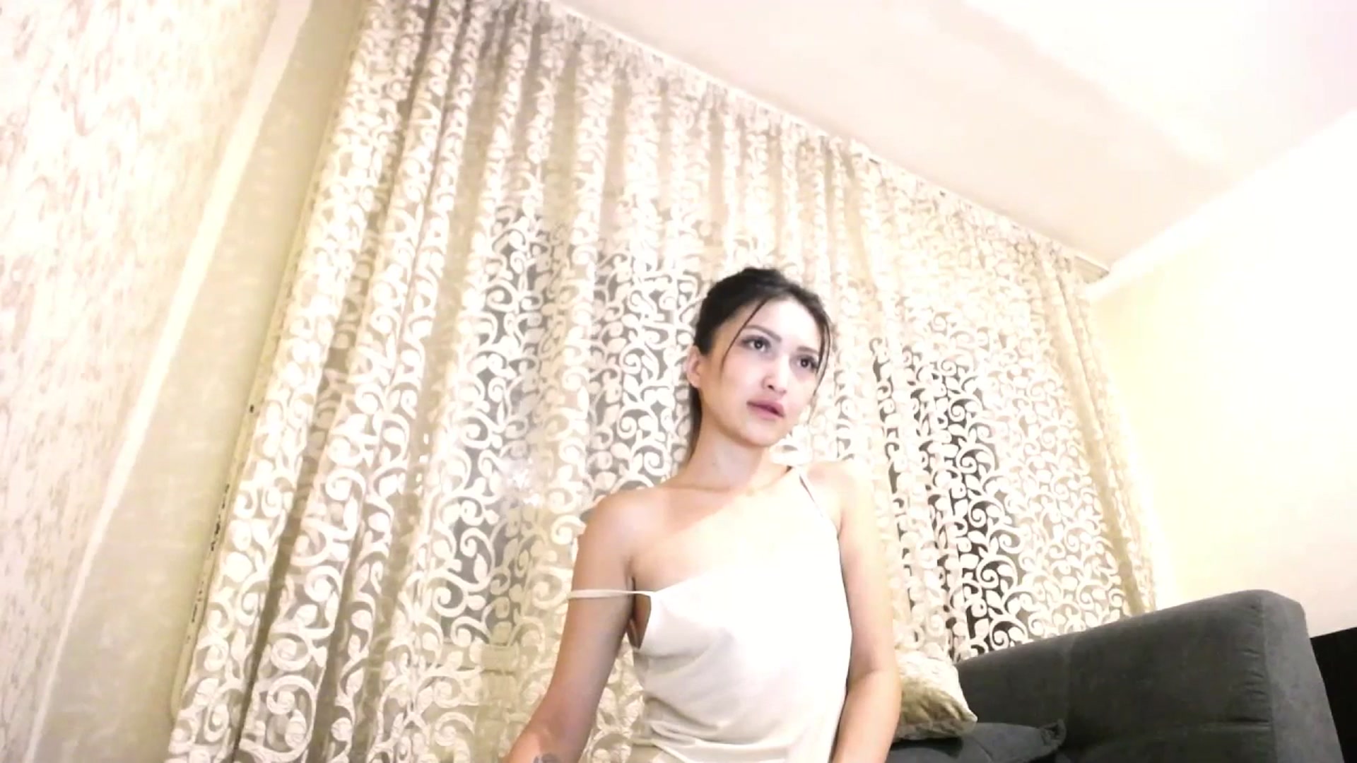 Gallery image thumbnail from Sophie_lee's myfreecams stream on, 07/20/2023, 19:37 image 11 of 20