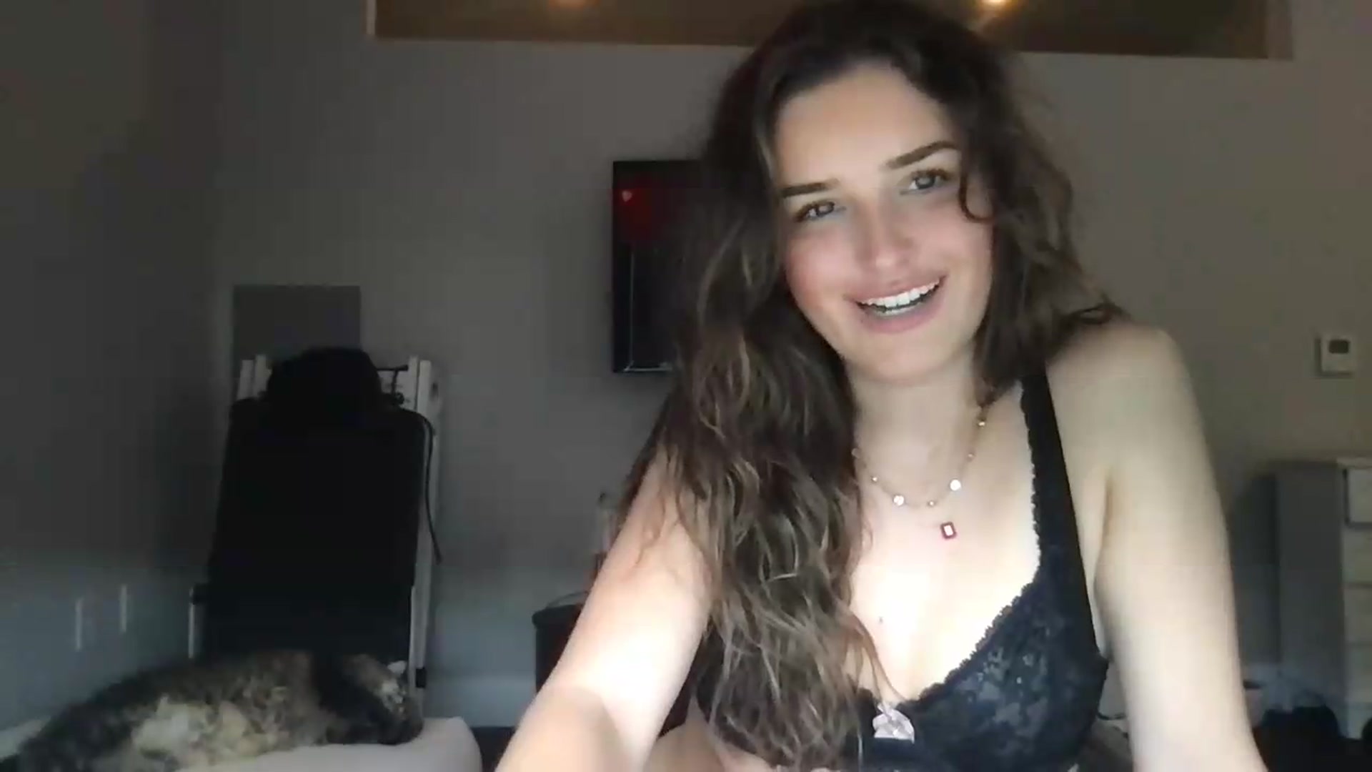 Gallery image thumbnail from Sophiebaby1's myfreecams stream on, 06/29/2026, 21:27 image 8 of 20