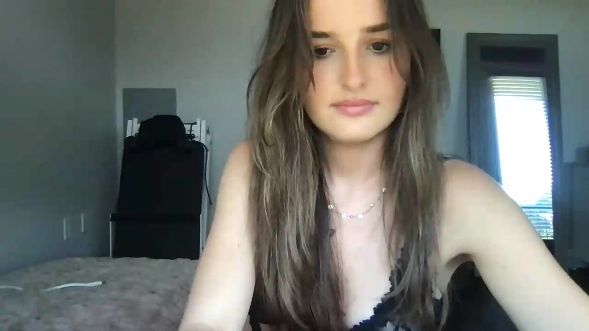 Gallery image thumbnail from Sophiebaby1's myfreecams stream on, 07/06/2026, 24:43 image 17 of 20