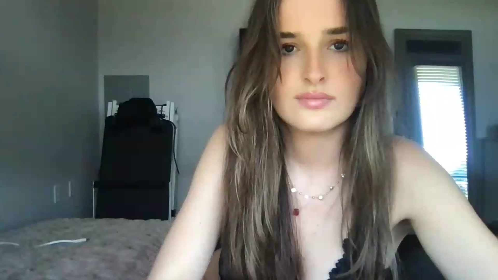 Gallery image thumbnail from Sophiebaby1's myfreecams stream on, 07/06/2026, 24:43 image 19 of 20