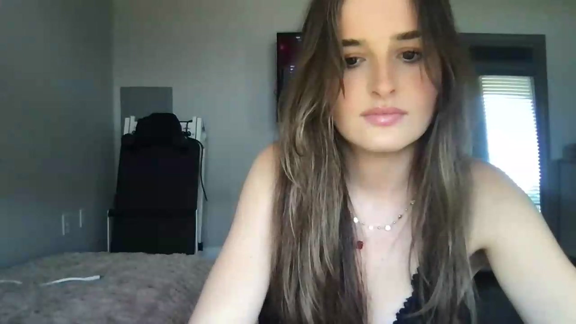 Gallery image thumbnail from Sophiebaby1's myfreecams stream on, 07/06/2026, 24:43 image 18 of 20