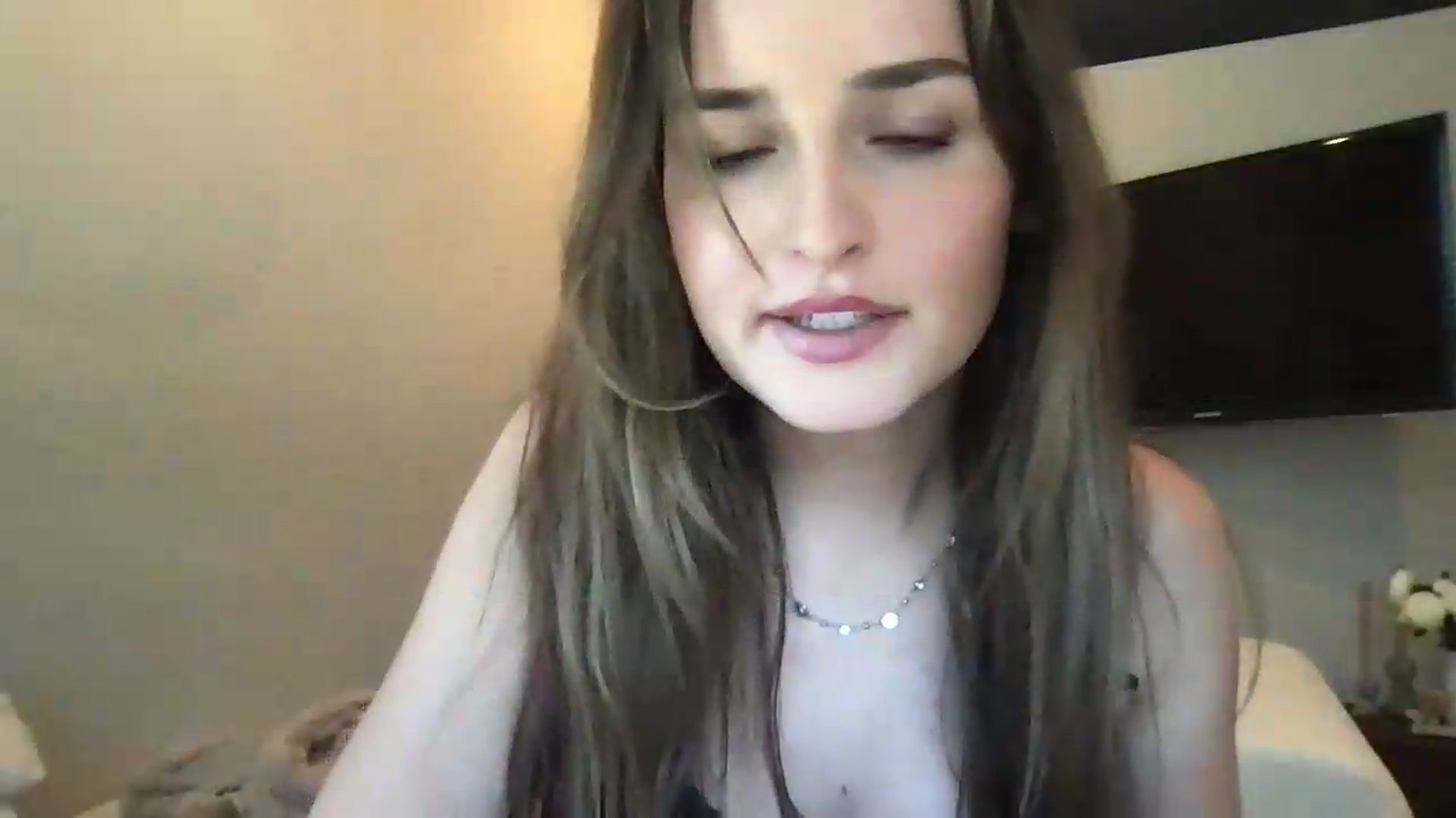 Gallery image thumbnail from Sophiebaby1's myfreecams stream on, 07/13/2026, 23:59 image 20 of 20