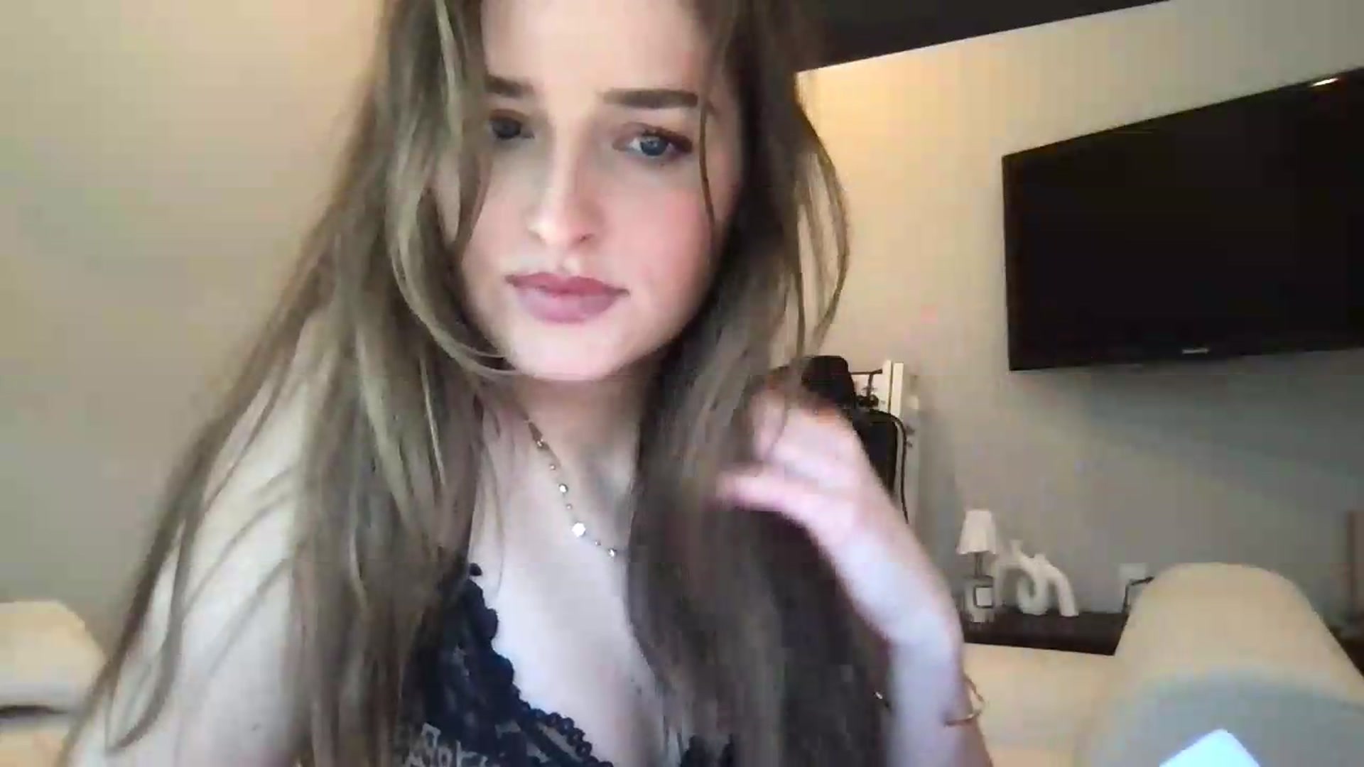 Gallery image thumbnail from Sophiebaby1's myfreecams stream on, 07/13/2026, 23:59 image 15 of 20