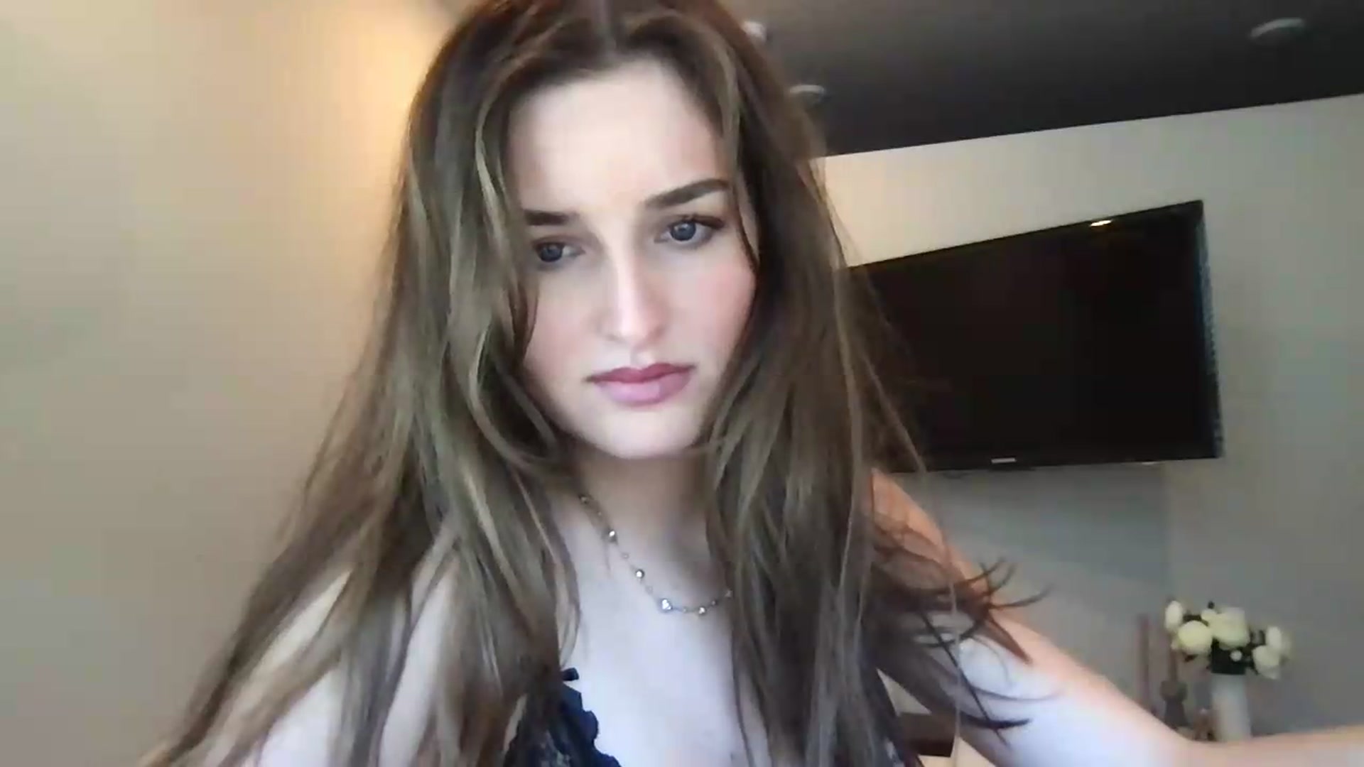 Gallery image thumbnail from Sophiebaby1's myfreecams stream on, 07/13/2026, 23:59 image 13 of 20