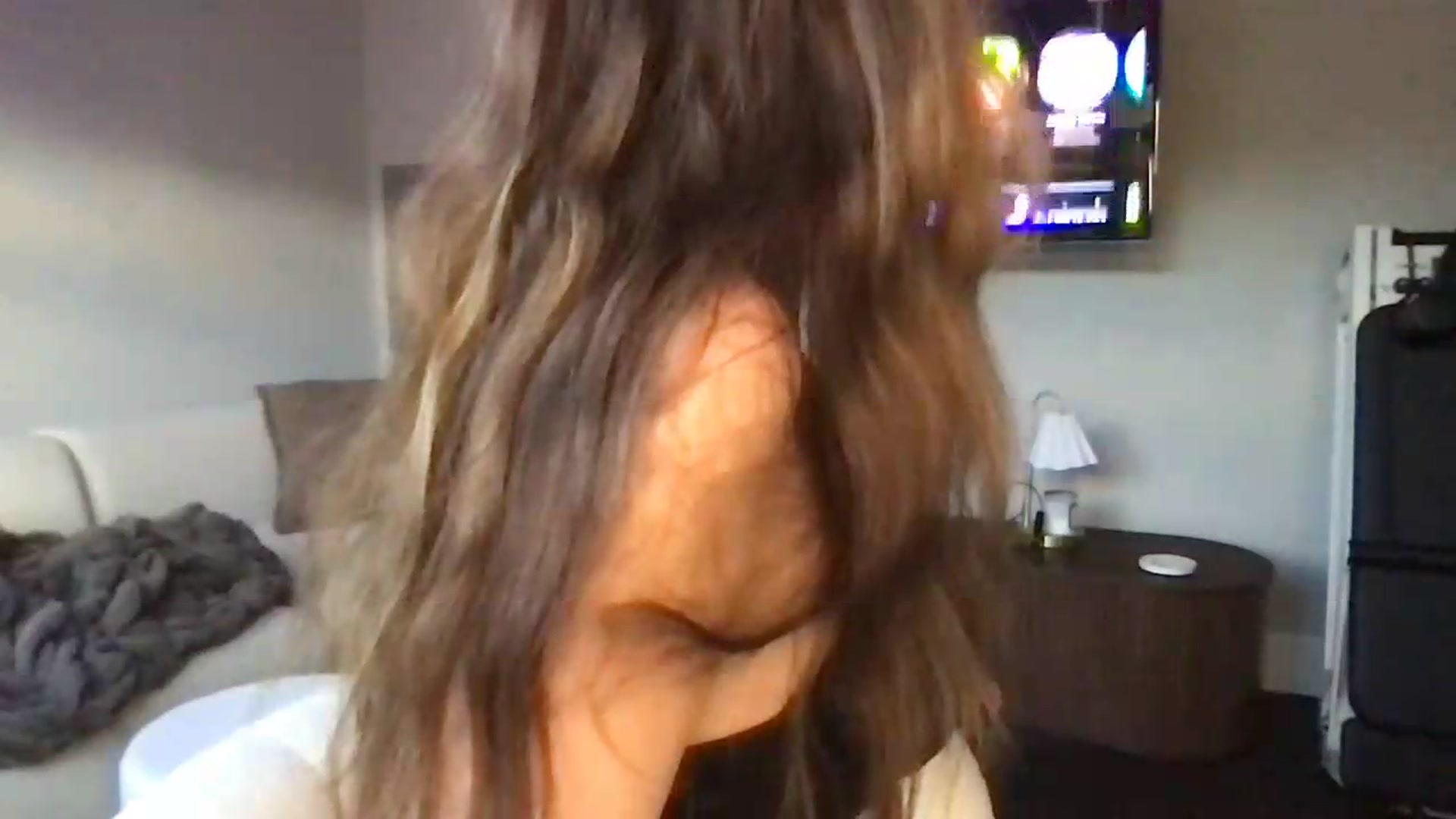 Gallery image thumbnail from Sophiebaby1's myfreecams stream on, 07/27/2026, 02:44 image 2 of 20