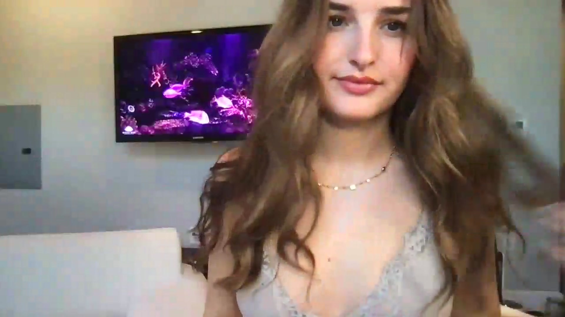 Gallery image thumbnail from Sophiebaby1's myfreecams stream on, 07/27/2026, 21:40 image 8 of 20