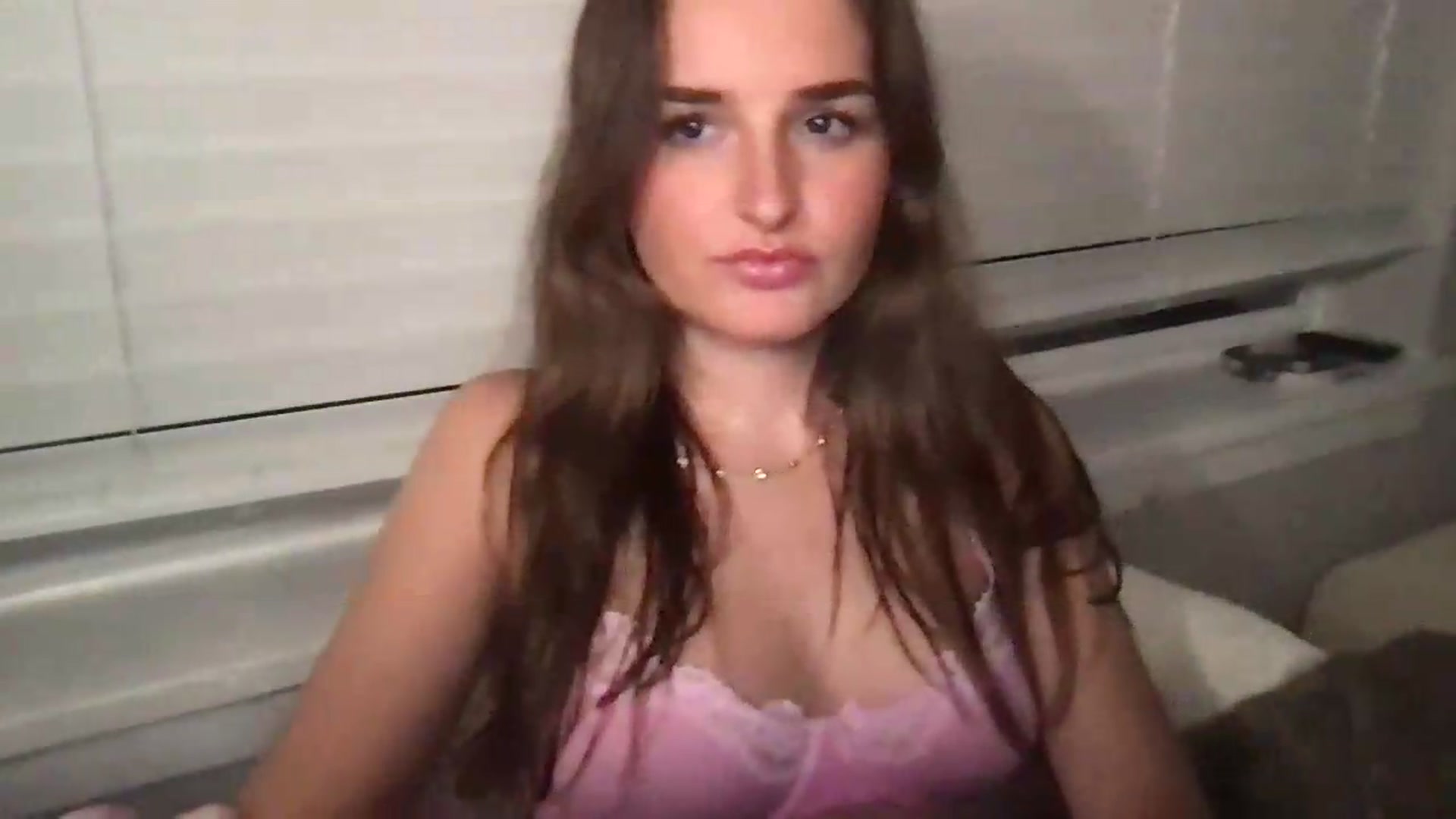 Gallery image thumbnail from Sophiebaby1's myfreecams stream on, 08/03/2026, 05:45 image 2 of 20