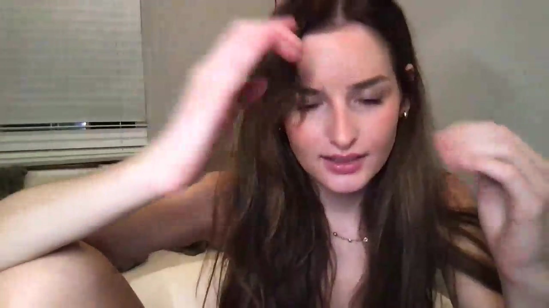 Gallery image thumbnail from Sophiebaby1's myfreecams stream on, 09/03/2026, 05:58 image 8 of 20