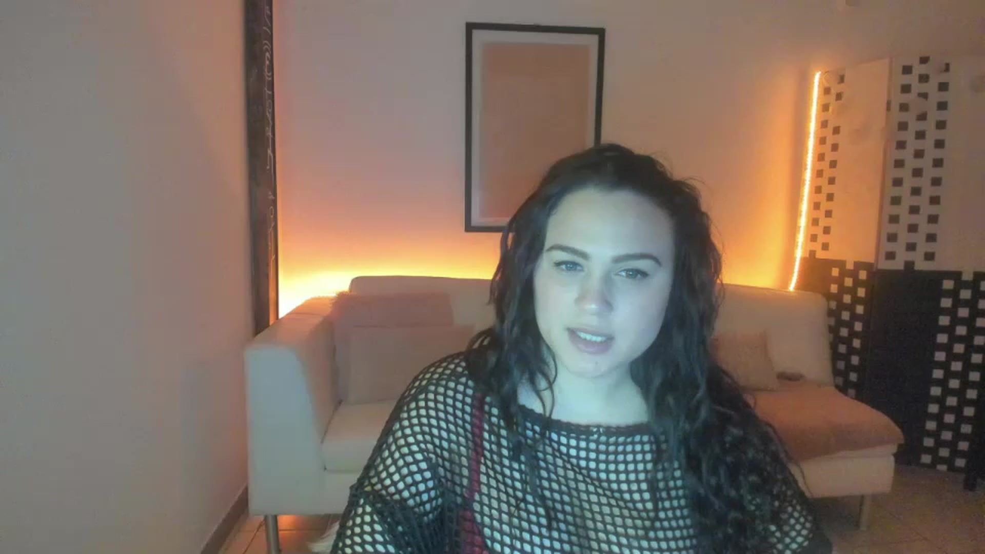 Gallery image thumbnail from Sophiedee18's myfreecams stream on, 01/09/2023, 10:49 image 12 of 20