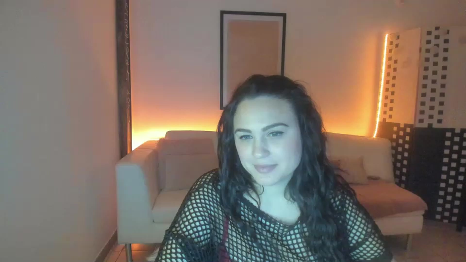 Gallery image thumbnail from Sophiedee18's myfreecams stream on, 01/09/2023, 10:49 image 14 of 20