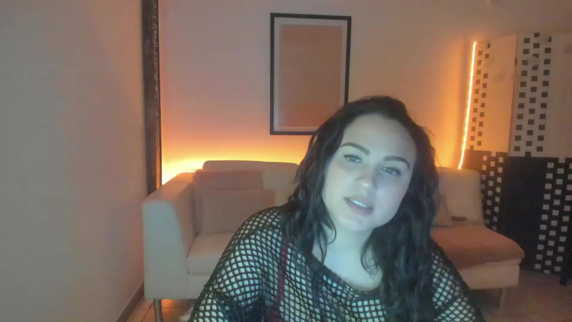 Gallery image thumbnail from Sophiedee18's myfreecams stream on, 01/09/2023, 10:49 image 15 of 20