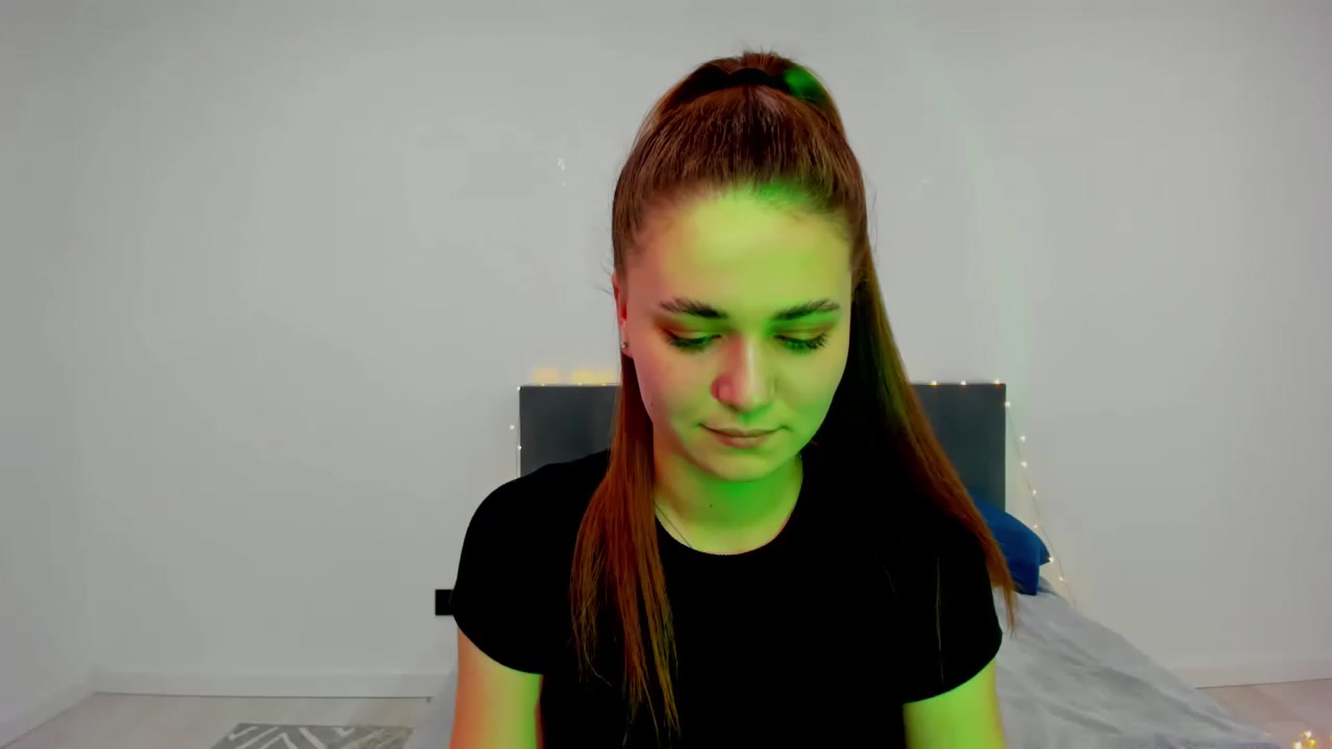 Gallery image thumbnail from SophieeSexxy's myfreecams stream on, 01/26/2023, 20:20 image 7 of 20