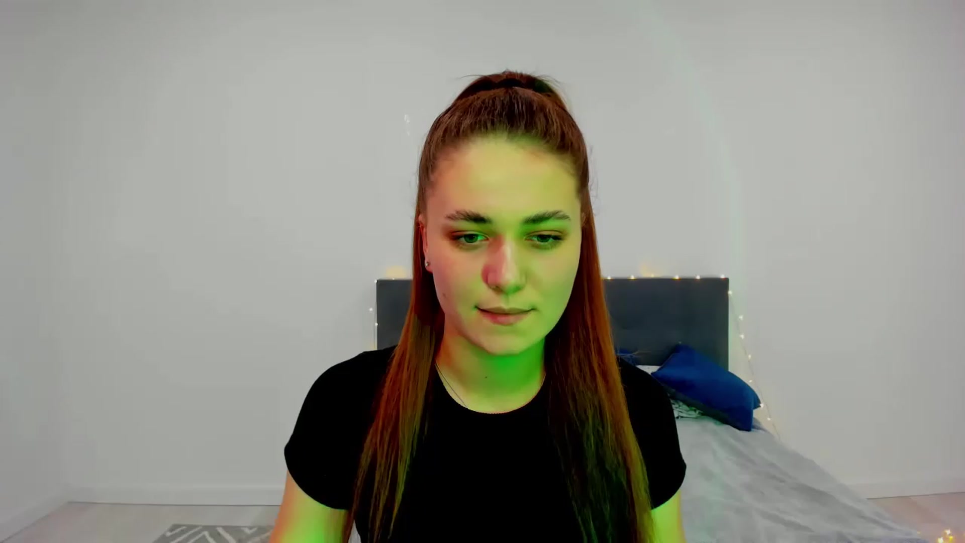 Gallery image thumbnail from SophieeSexxy's myfreecams stream on, 01/26/2023, 20:20 image 15 of 20