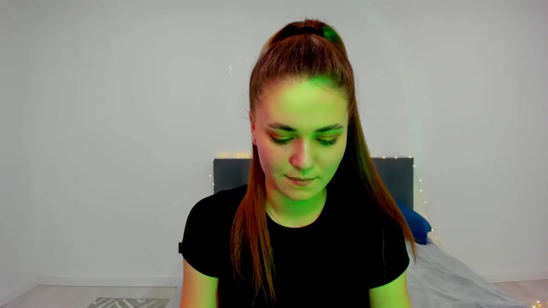 Gallery image thumbnail from SophieeSexxy's myfreecams stream on, 01/26/2023, 20:20 image 8 of 20
