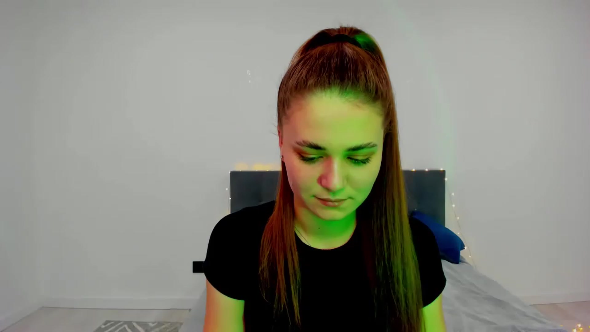 Gallery image thumbnail from SophieeSexxy's myfreecams stream on, 01/26/2023, 20:20 image 2 of 20