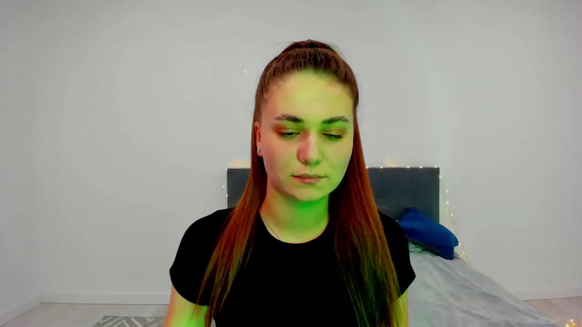 Gallery image thumbnail from SophieeSexxy's myfreecams stream on, 01/26/2023, 20:20 image 14 of 20