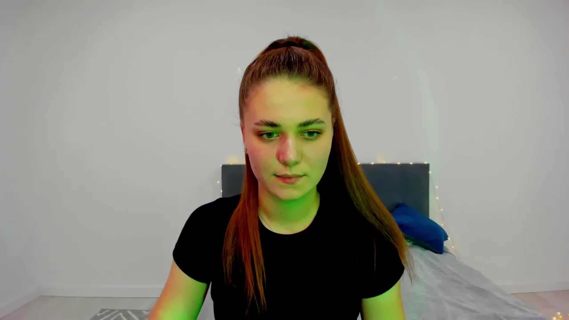 Gallery image thumbnail from SophieeSexxy's myfreecams stream on, 01/26/2023, 20:20 image 10 of 20
