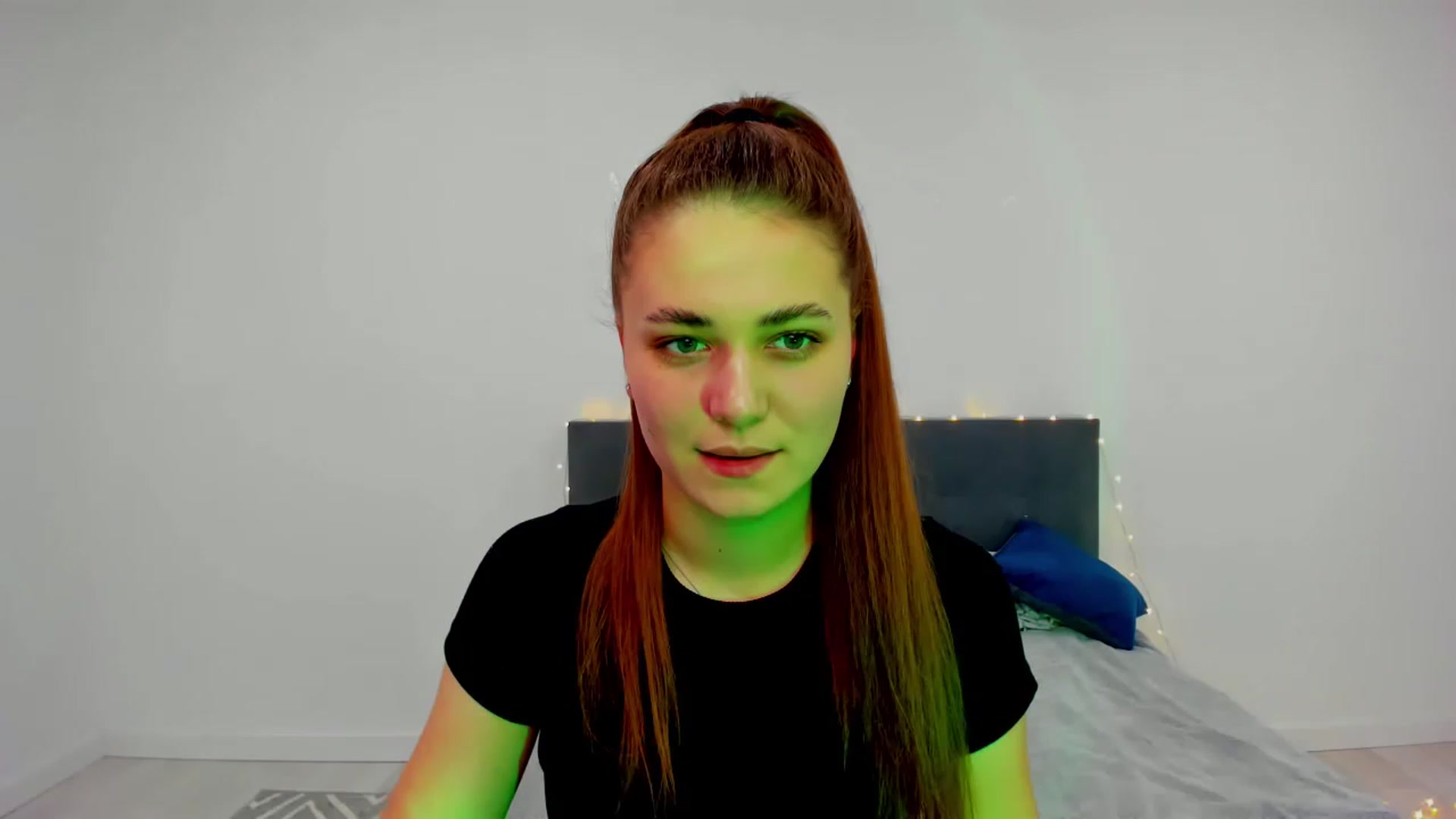 Gallery image thumbnail from SophieeSexxy's myfreecams stream on, 01/26/2023, 20:20 image 5 of 20