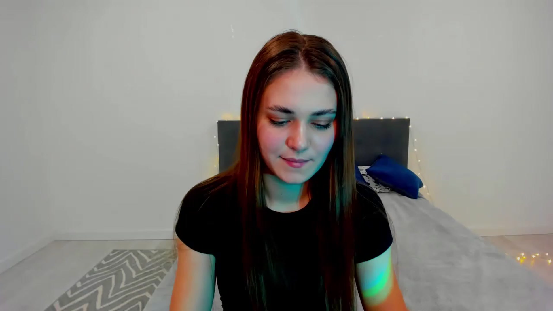 Gallery image thumbnail from SophieeSexxy's myfreecams stream on, 01/26/2023, 22:40 image 14 of 20