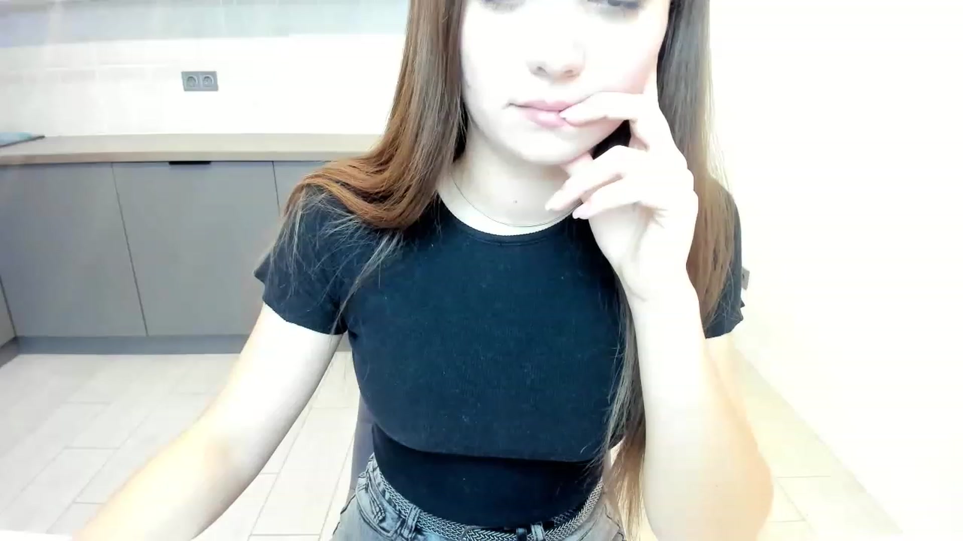 Gallery image thumbnail from SophieeSexxy's myfreecams stream on, 01/27/2023, 14:44 image 17 of 20