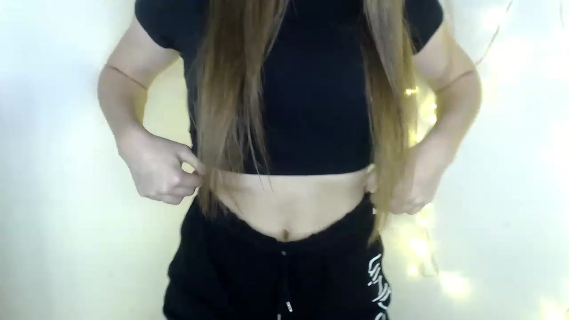 Gallery image thumbnail from SophieeSexxy's myfreecams stream on, 01/31/2023, 08:57 image 3 of 20