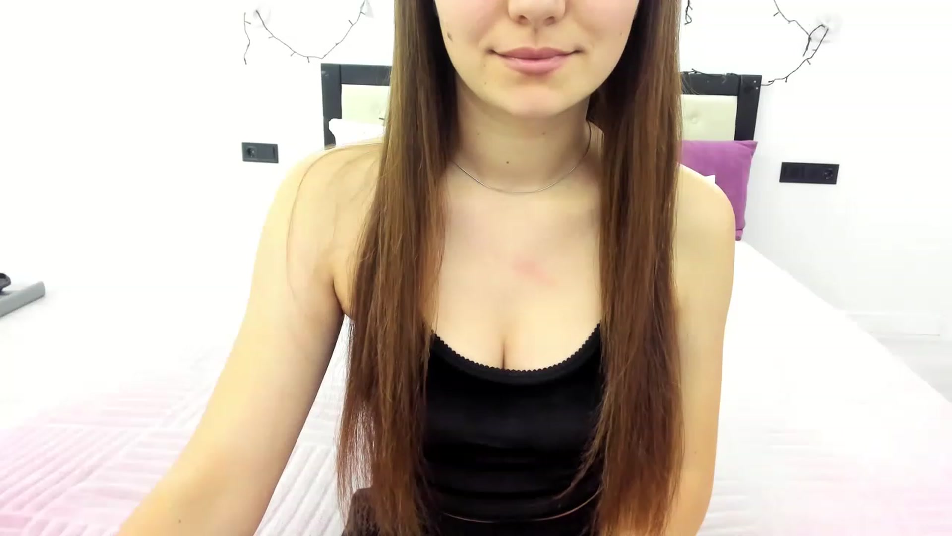Gallery image thumbnail from SophieeSexxy's myfreecams stream on, 02/01/2023, 10:44 image 1 of 20