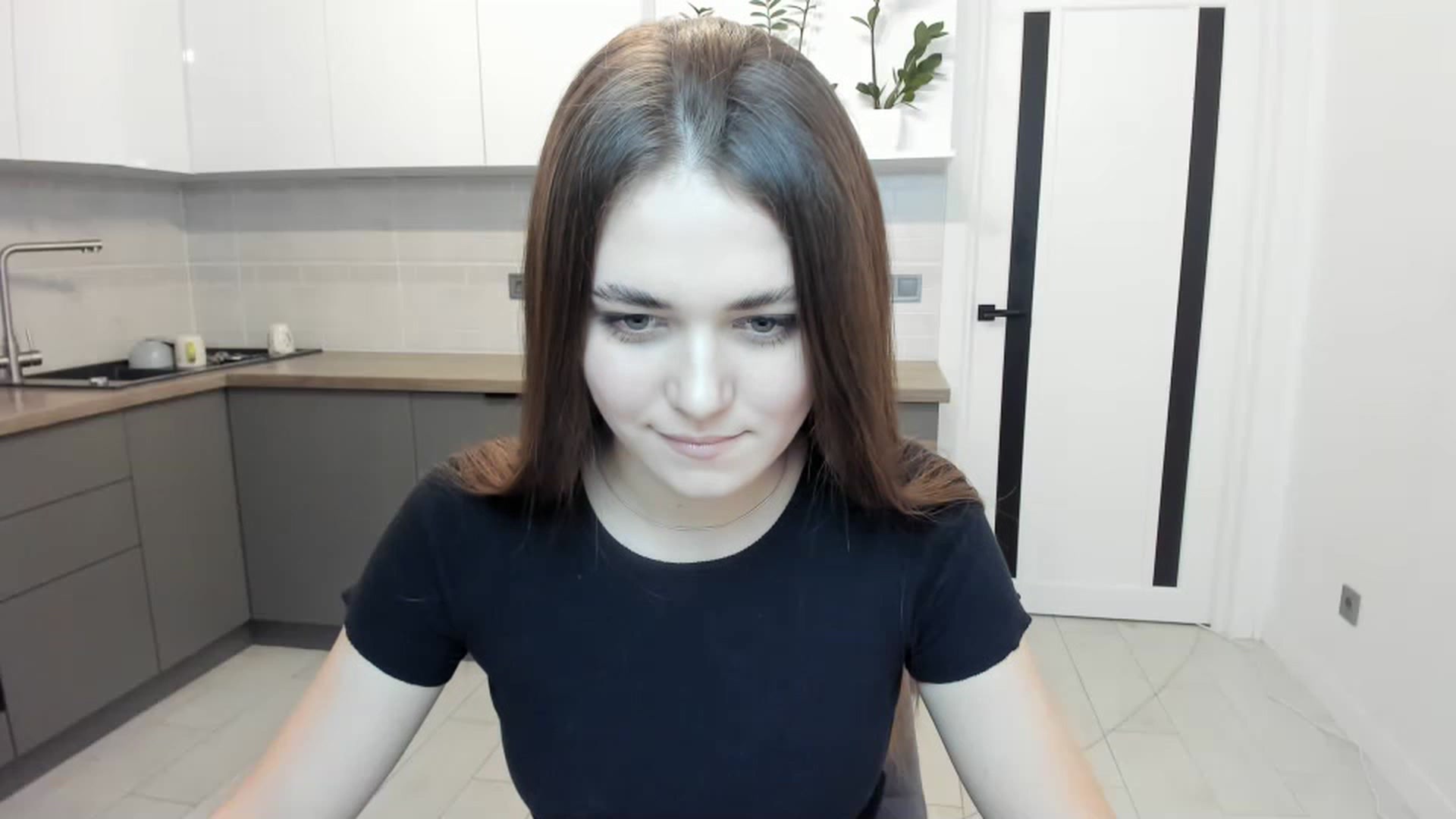 Gallery image thumbnail from SophieeSexxy's myfreecams stream on, 02/02/2023, 15:30 image 18 of 20