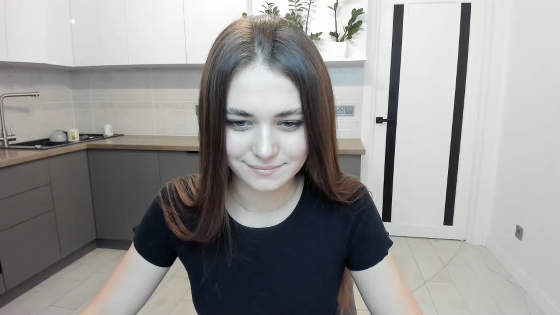 Gallery image thumbnail from SophieeSexxy's myfreecams stream on, 02/02/2023, 15:30 image 6 of 20