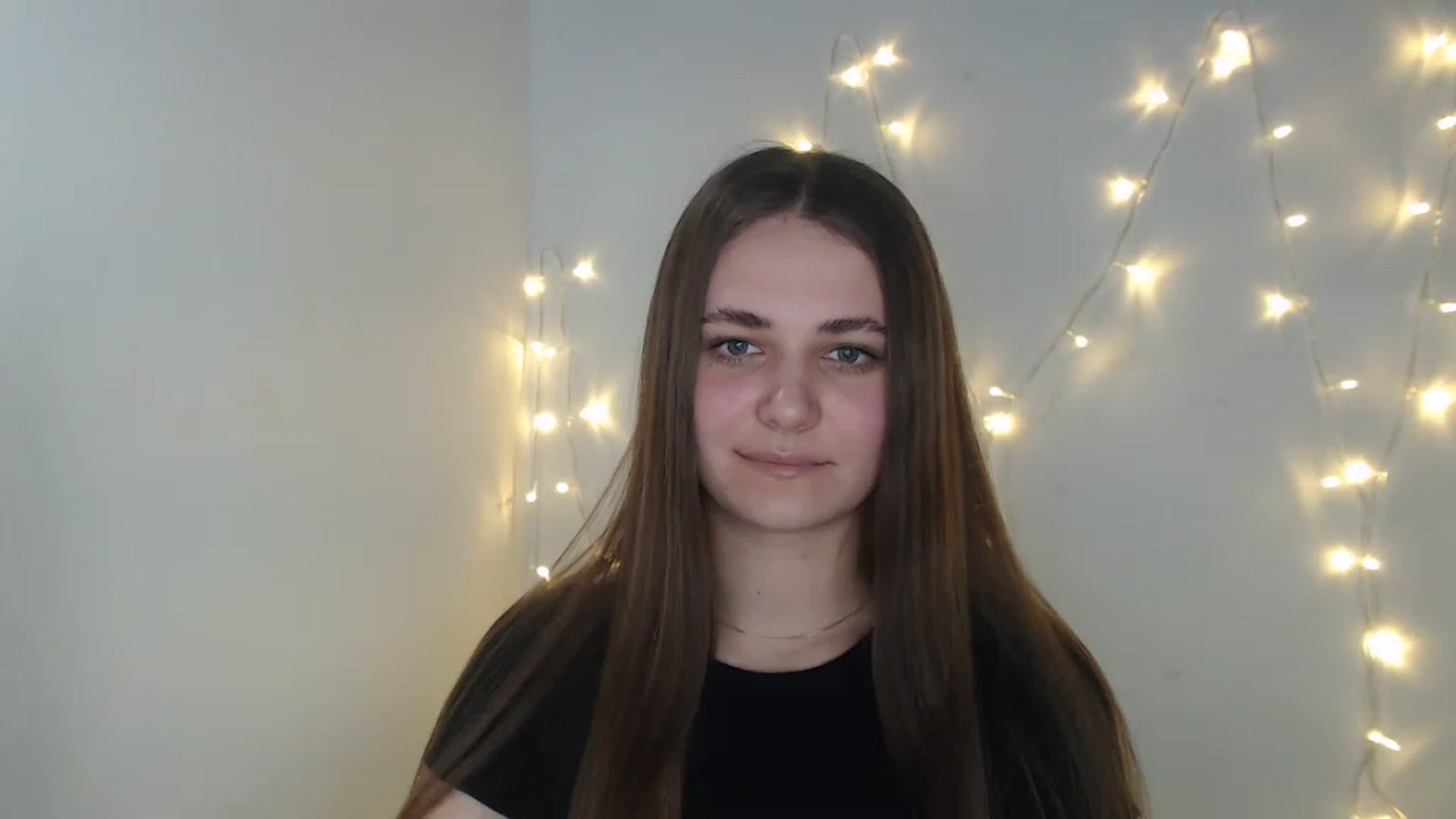 Gallery image thumbnail from SophieeSexxy's myfreecams stream on, 02/03/2023, 19:02 image 4 of 20