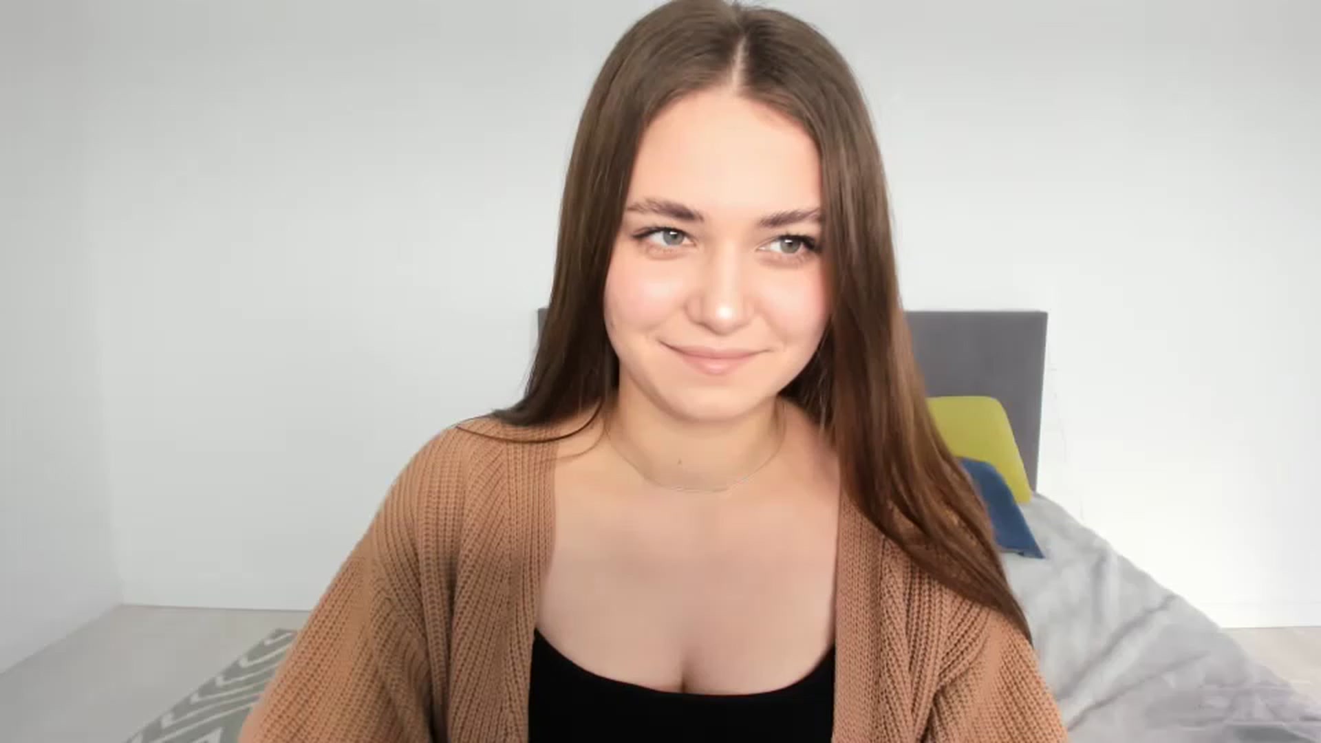 Gallery image thumbnail from SophieeSexxy's myfreecams stream on, 02/04/2023, 12:51 image 13 of 20