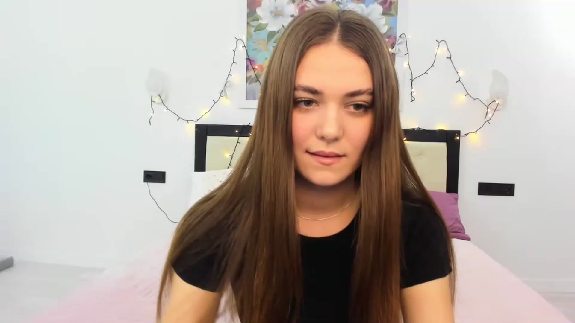 Gallery image thumbnail from SophieeSexxy's myfreecams stream on, 02/06/2023, 09:21 image 4 of 20