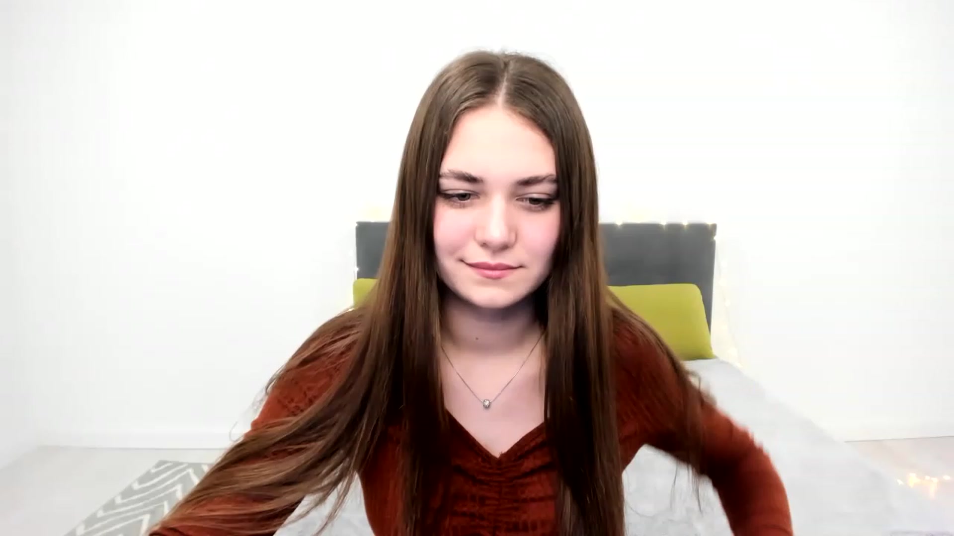 Gallery image thumbnail from SophieeSexxy's myfreecams stream on, 02/06/2023, 16:20 image 8 of 20