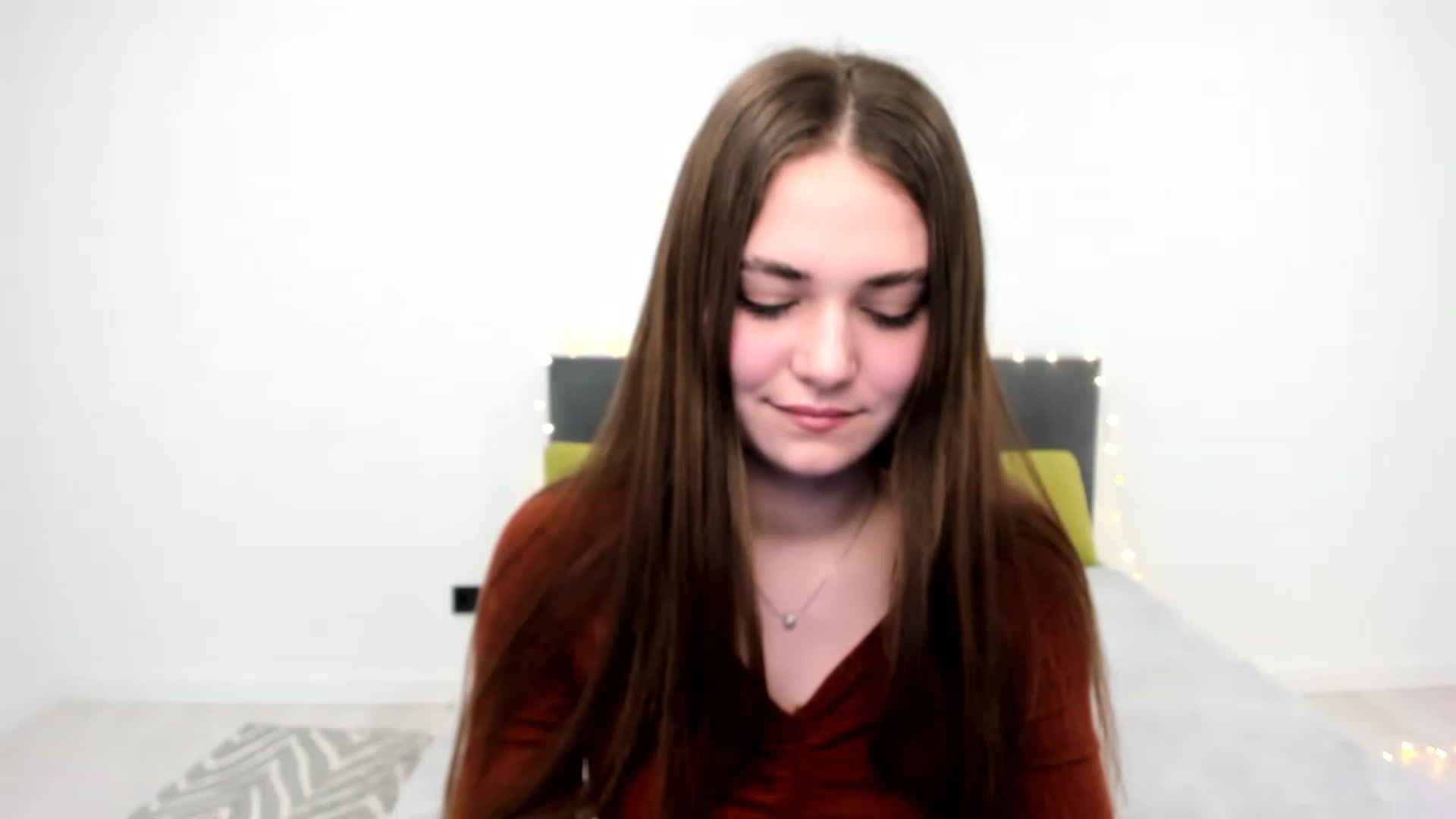 Gallery image thumbnail from SophieeSexxy's myfreecams stream on, 02/06/2023, 16:20 image 17 of 20