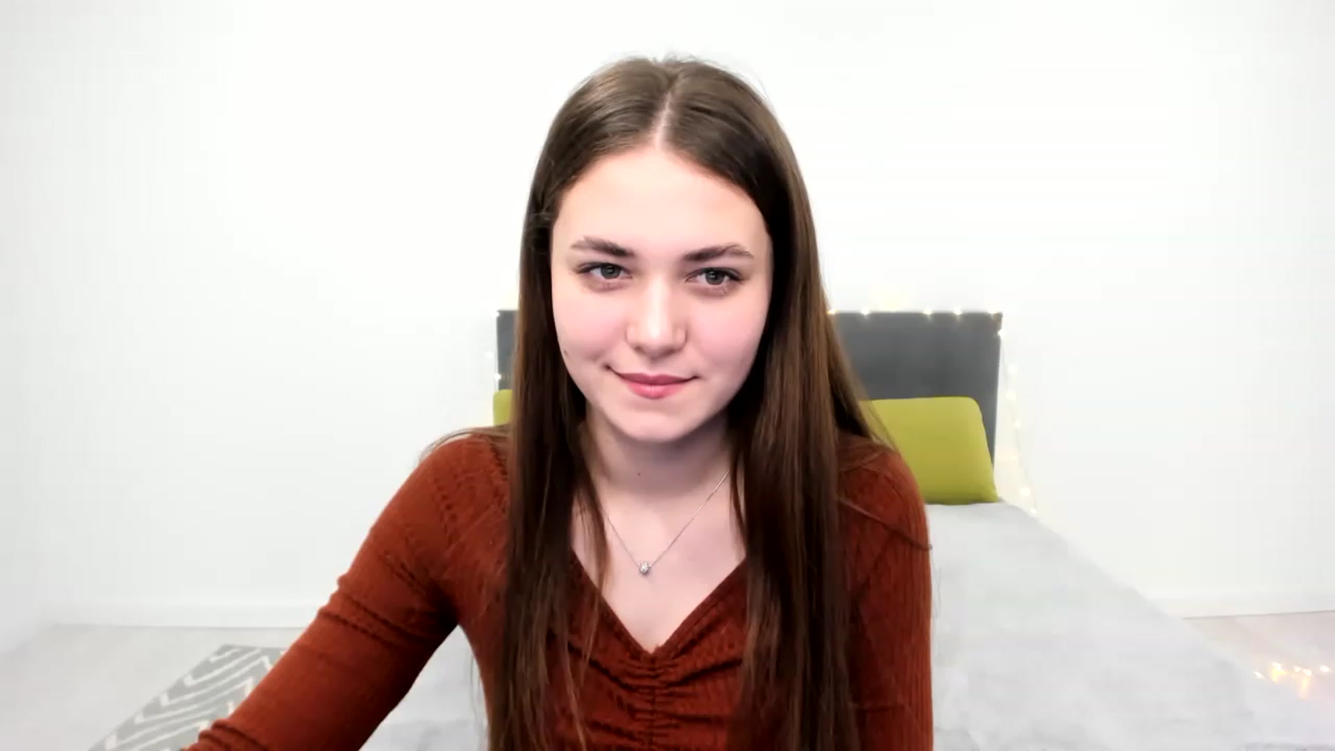 Gallery image thumbnail from SophieeSexxy's myfreecams stream on, 02/06/2023, 16:20 image 6 of 20