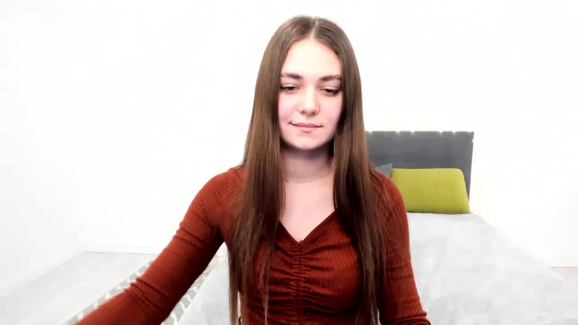 Gallery image thumbnail from SophieeSexxy's myfreecams stream on, 02/06/2023, 17:45 image 12 of 20