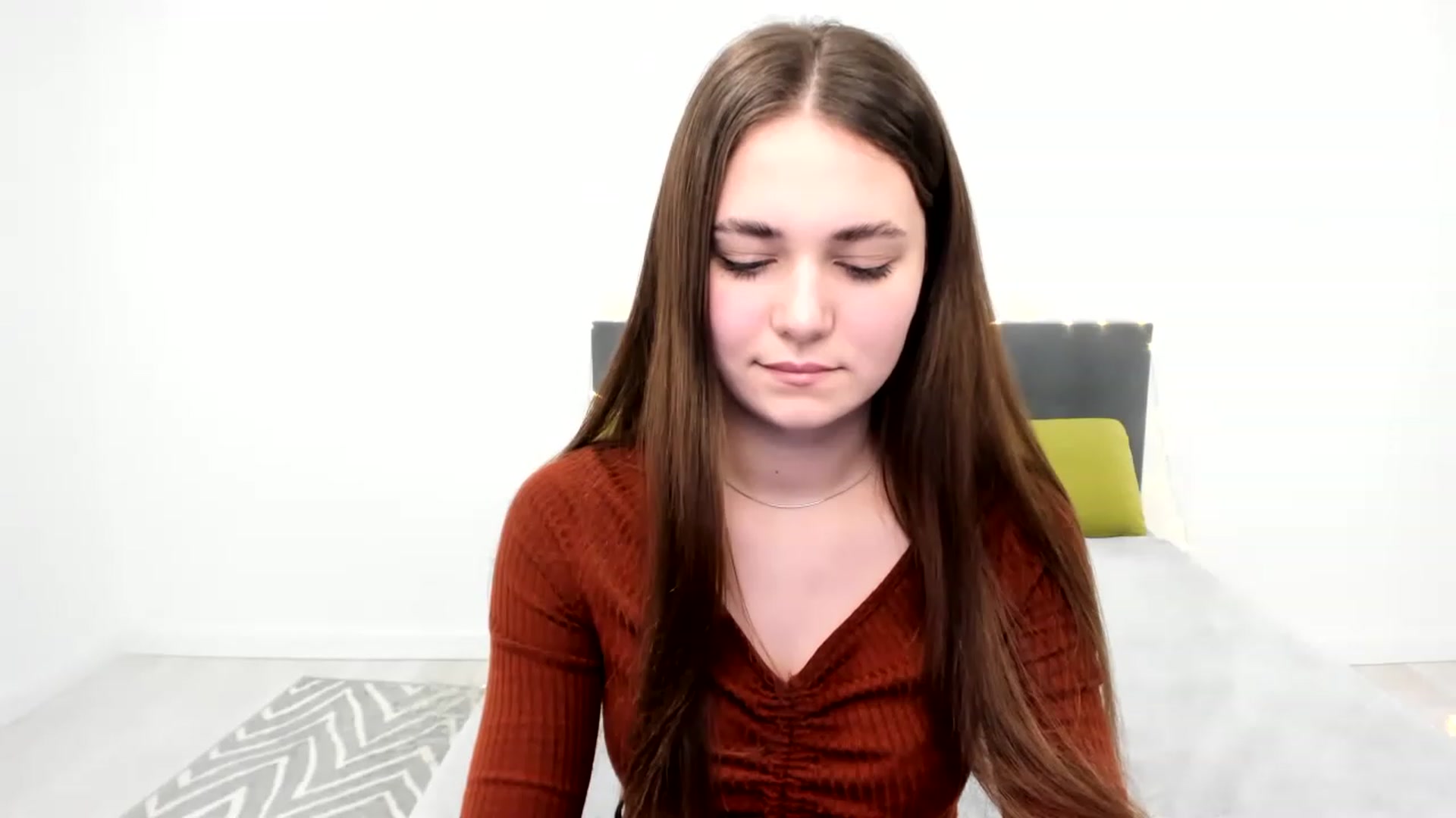Gallery image thumbnail from SophieeSexxy's myfreecams stream on, 02/06/2023, 17:45 image 10 of 20