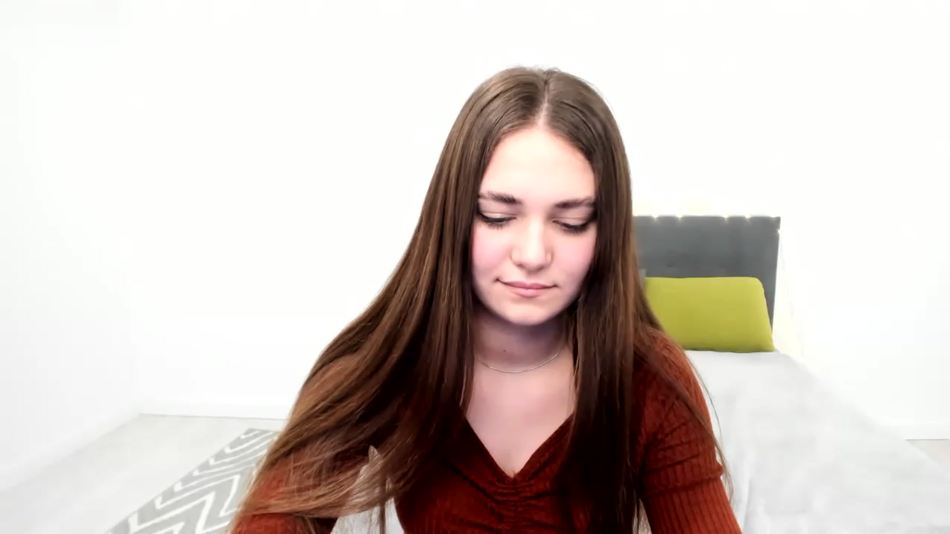 Gallery image thumbnail from SophieeSexxy's myfreecams stream on, 02/06/2023, 18:06 image 12 of 20