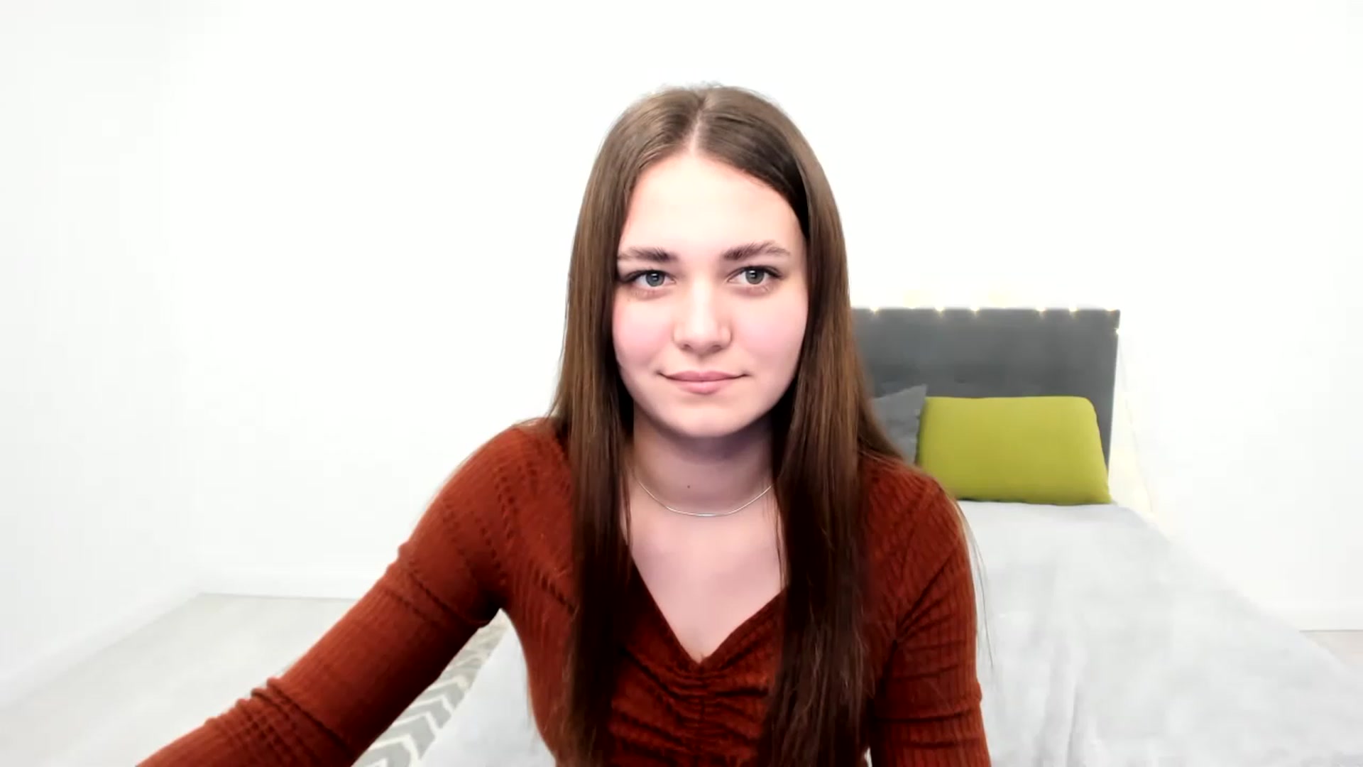 Gallery image thumbnail from SophieeSexxy's myfreecams stream on, 02/06/2023, 18:06 image 3 of 20