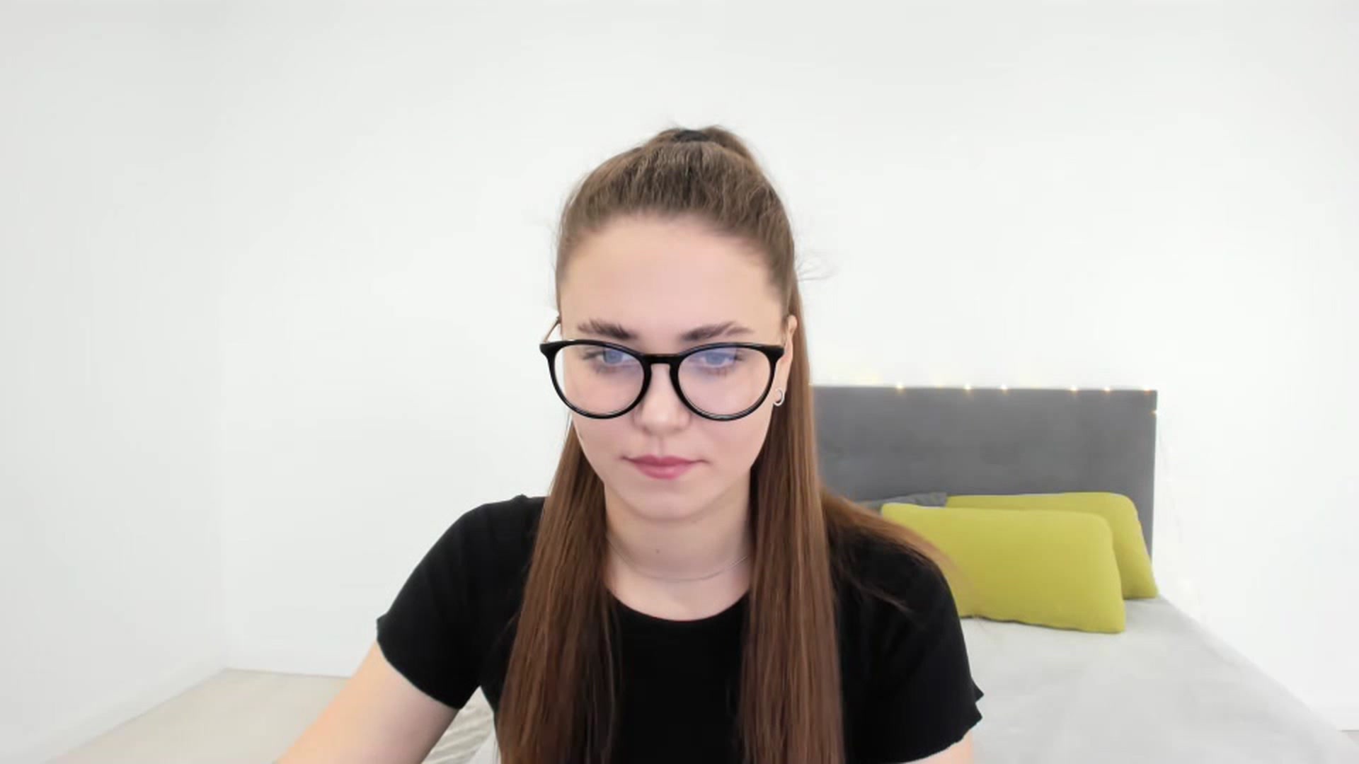 Gallery image thumbnail from SophieeSexxy's myfreecams stream on, 02/07/2023, 10:58 image 10 of 20