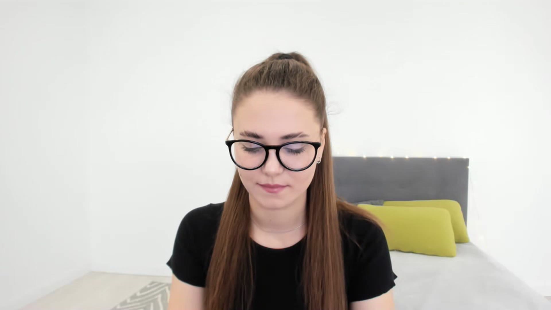 Gallery image thumbnail from SophieeSexxy's myfreecams stream on, 02/07/2023, 10:58 image 15 of 20