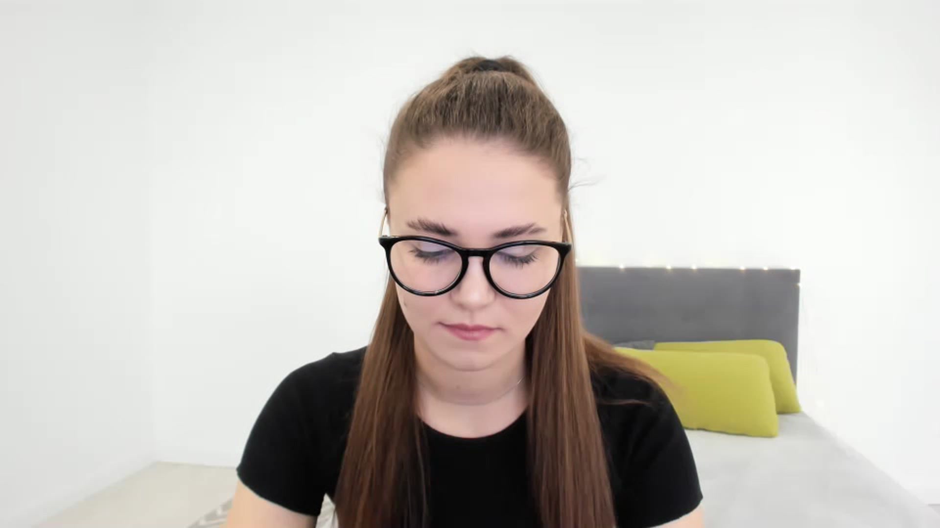 Gallery image thumbnail from SophieeSexxy's myfreecams stream on, 02/07/2023, 10:58 image 9 of 20