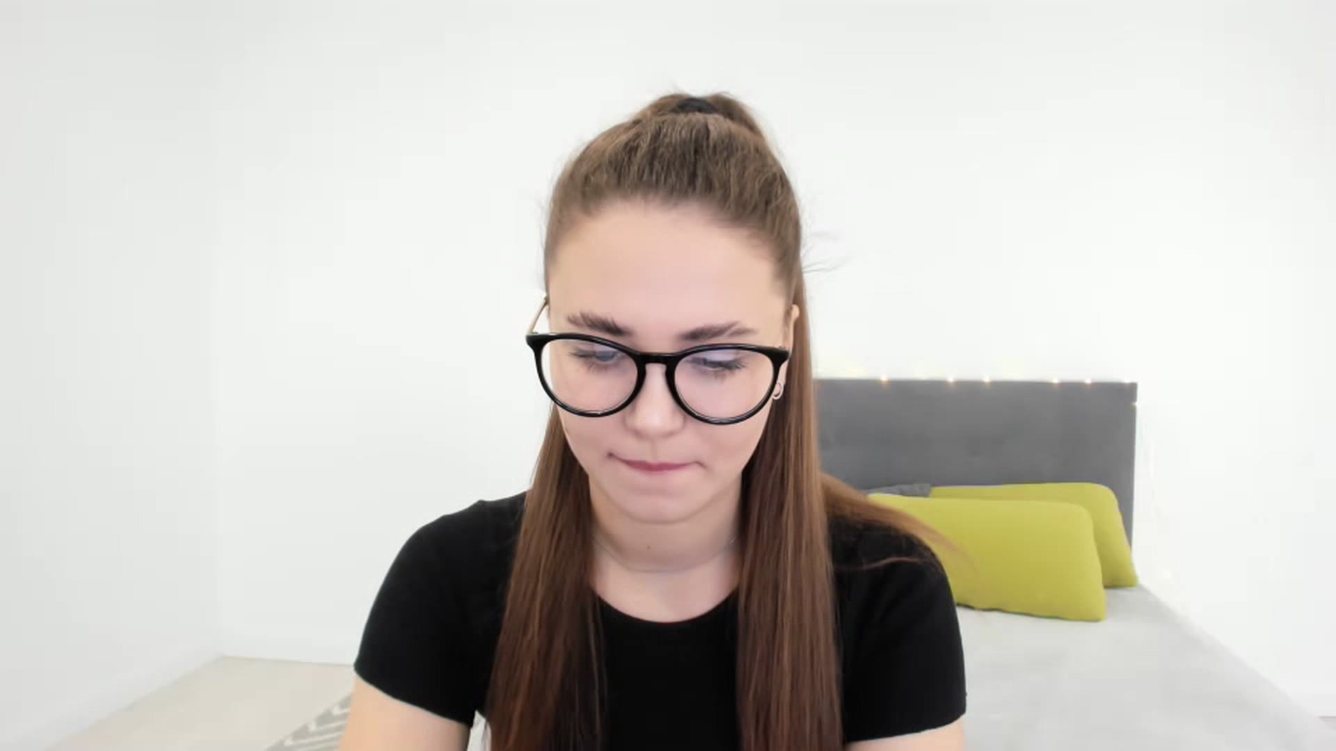 Gallery image thumbnail from SophieeSexxy's myfreecams stream on, 02/07/2023, 10:58 image 6 of 20