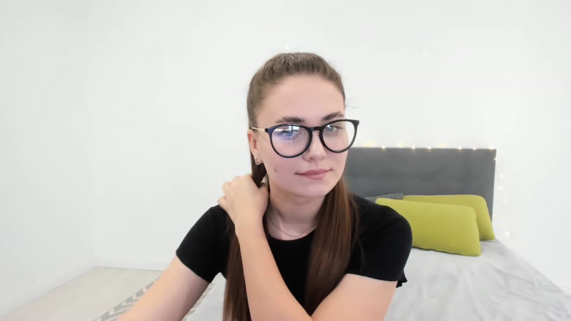 Gallery image thumbnail from SophieeSexxy's myfreecams stream on, 02/07/2023, 12:28 image 12 of 20