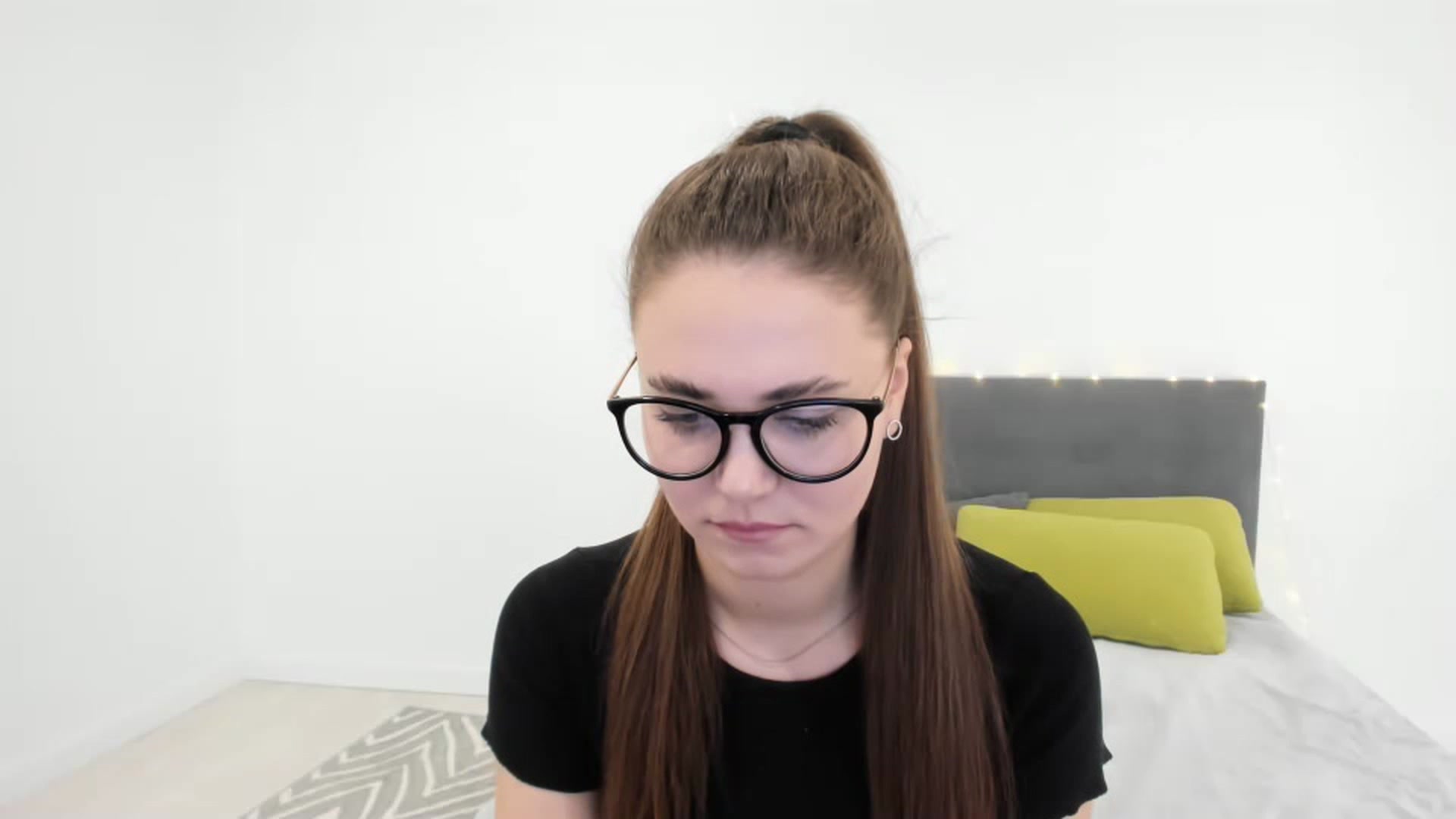 Gallery image thumbnail from SophieeSexxy's myfreecams stream on, 02/07/2023, 12:28 image 3 of 20