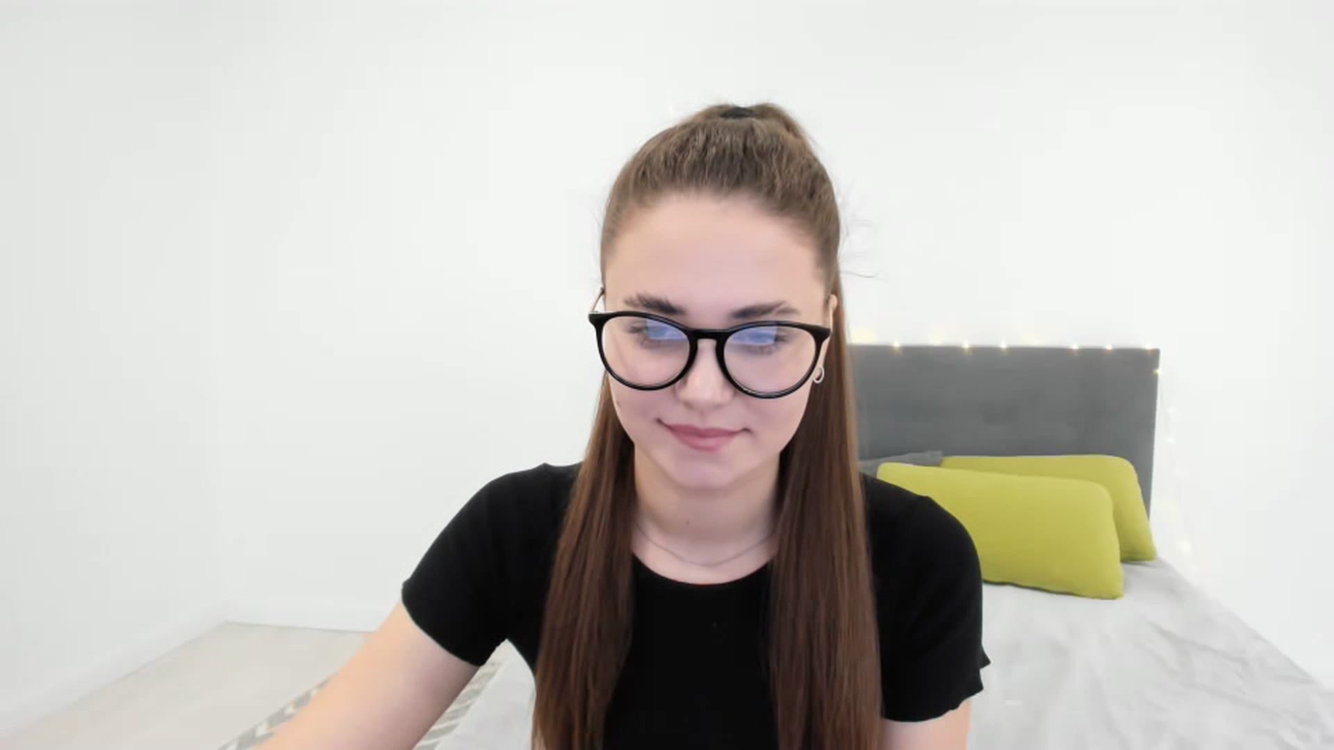 Gallery image thumbnail from SophieeSexxy's myfreecams stream on, 02/07/2023, 12:28 image 8 of 20